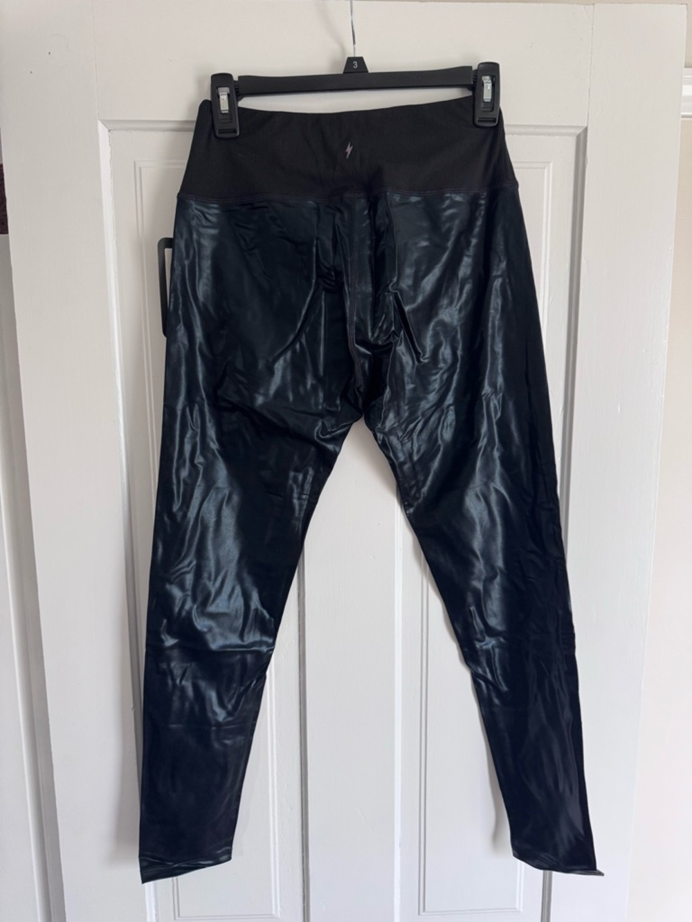 Electric Yoga Fierce Liquid Leggings - Picture 3 of 6
